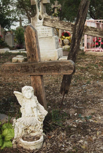 Angel on gravestone off Old Military Highway, Texasa